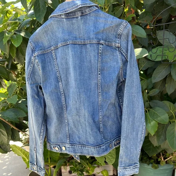 Levis denim jacket - Picture 2 of 3